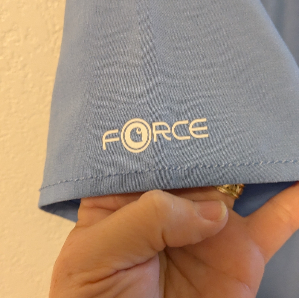 Carhartt Force Cross Flex Blue V-Neck Scrub Shirt - Picture 4 of 11